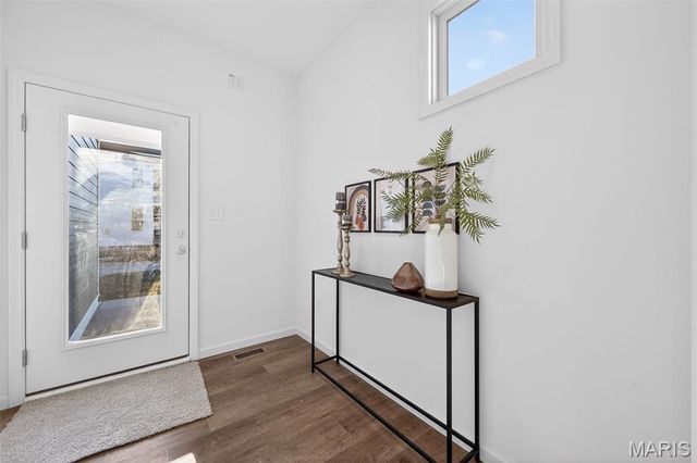 202 Marais Temps Clair Way, St Charles, MO 63301