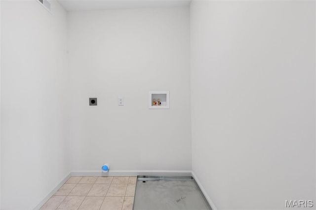 202 Marais Temps Clair Way, St Charles, MO 63301