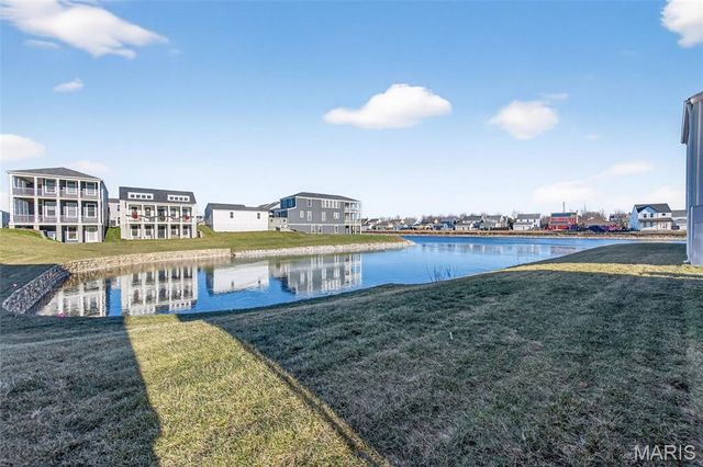 202 Marais Temps Clair Way, St Charles, MO 63301