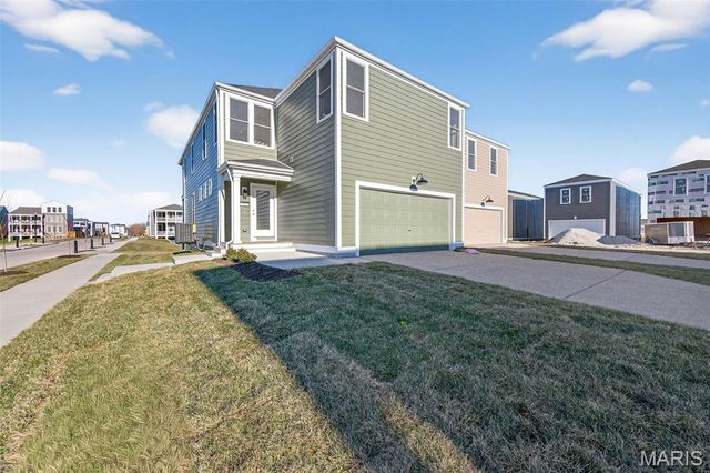 202 Marais Temps Clair Way, St Charles, MO 63301