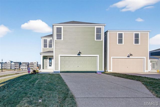 202 Marais Temps Clair Way, St Charles, MO 63301
