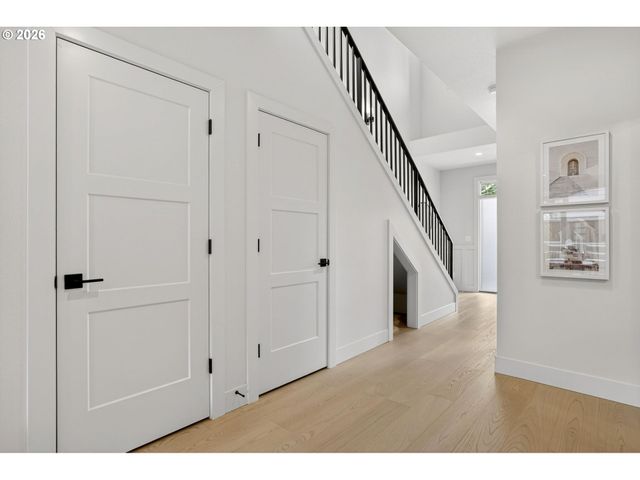 7602 Se CARLTON St A, Portland, OR 97206