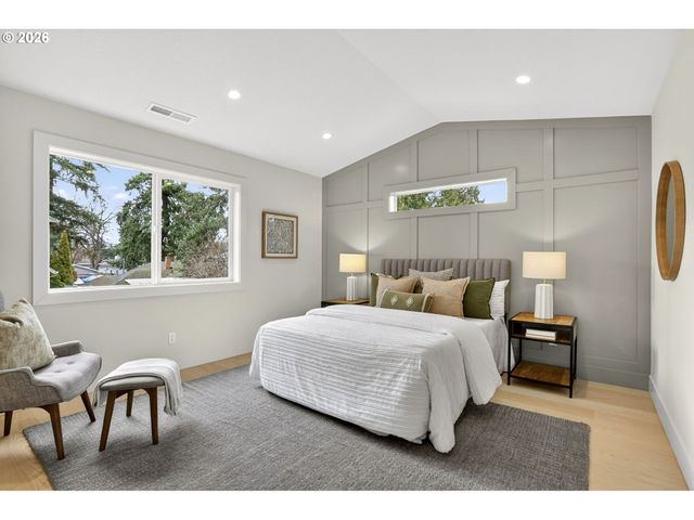 7602 Se CARLTON St A, Portland, OR 97206