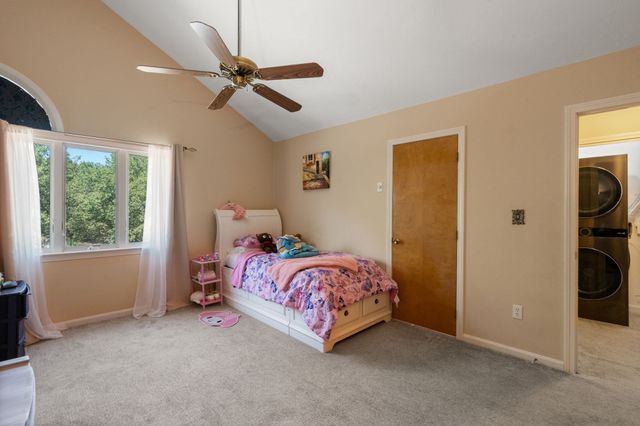 304 Erin Rd 304, Stoughton, MA 02072