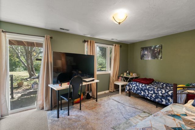 304 Erin Rd 304, Stoughton, MA 02072