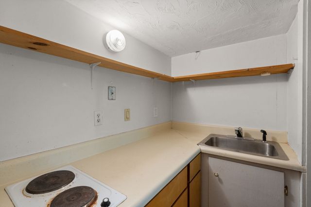 304 Erin Rd 304, Stoughton, MA 02072