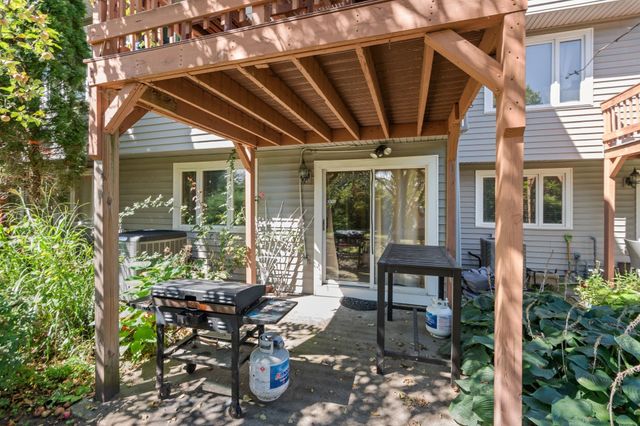 304 Erin Rd 304, Stoughton, MA 02072