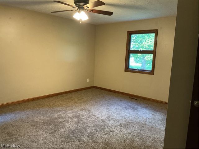 4237 Fairfield School Road, Leetonia, OH 44431