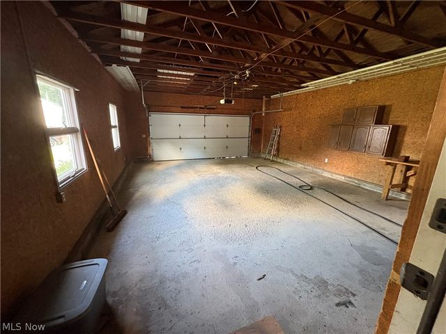 4237 Fairfield School Road, Leetonia, OH 44431