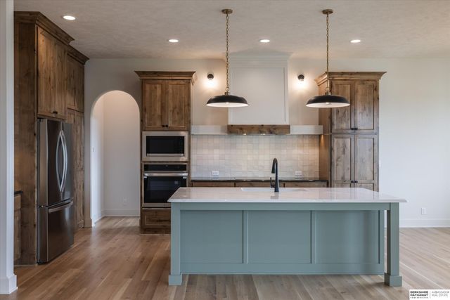 18309 Sycamore Drive, Gretna, NE 68028