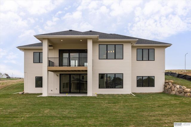 18309 Sycamore Drive, Gretna, NE 68028