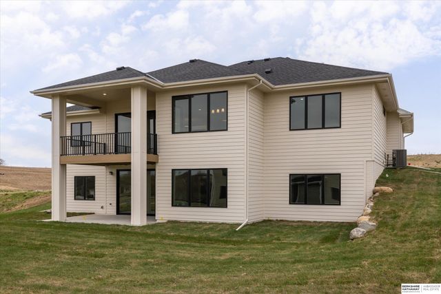 18309 Sycamore Drive, Gretna, NE 68028