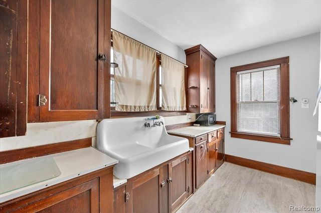 3424 N Irish Road, Davison, MI 48423