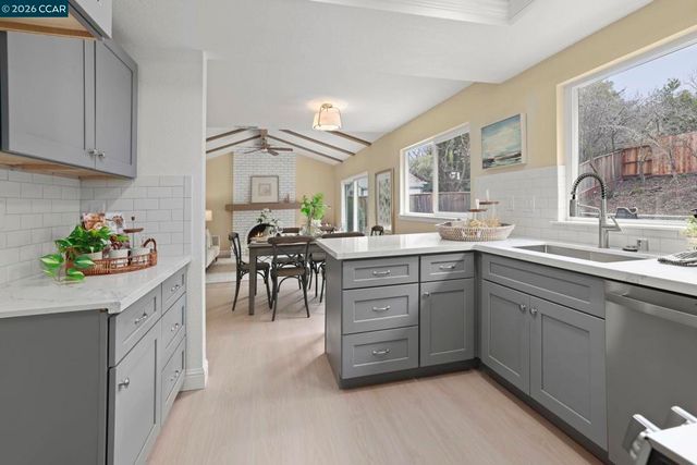 5500 5500 Lewis Way, Concord, CA 94521