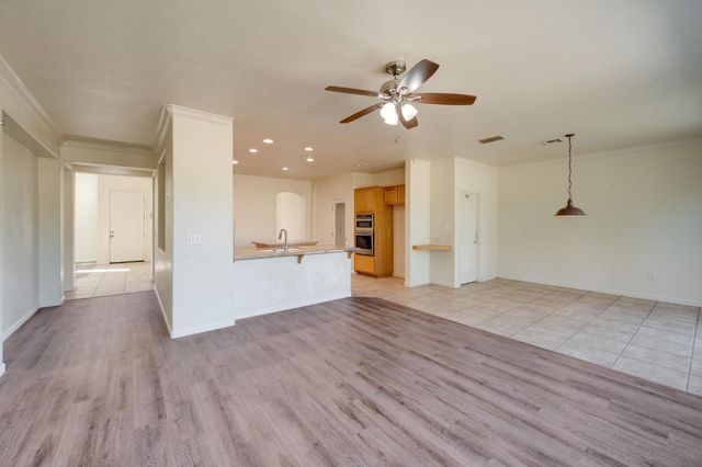 15051 Amberley Ln, Grass Valley, CA 95949