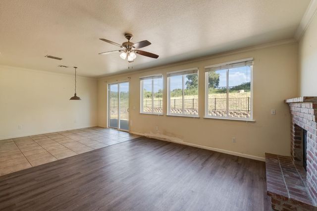 15051 Amberley Ln, Grass Valley, CA 95949