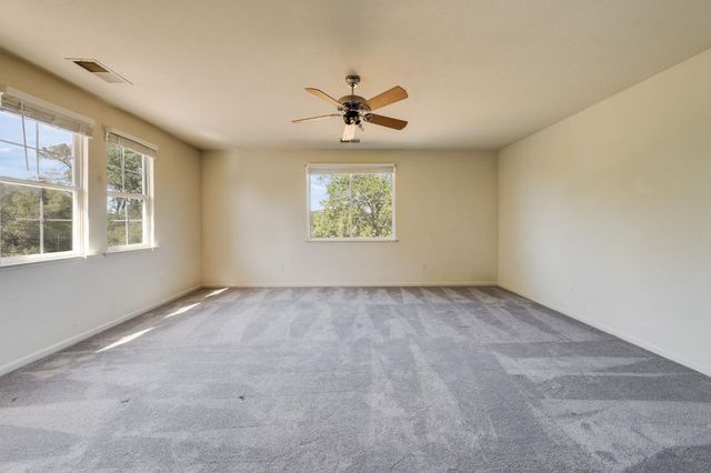 15051 Amberley Ln, Grass Valley, CA 95949