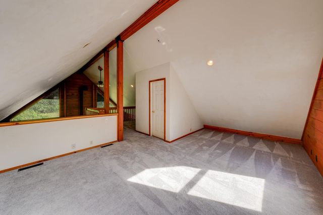 15051 Amberley Ln, Grass Valley, CA 95949