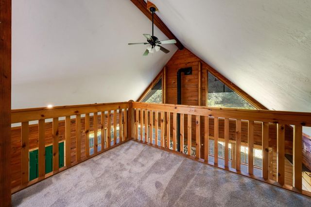 15051 Amberley Ln, Grass Valley, CA 95949