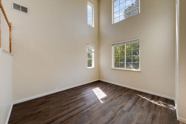 15051 Amberley Ln, Grass Valley, CA 95949