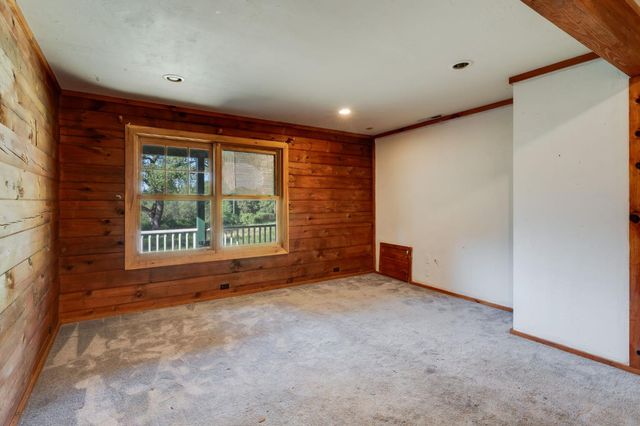 15051 Amberley Ln, Grass Valley, CA 95949