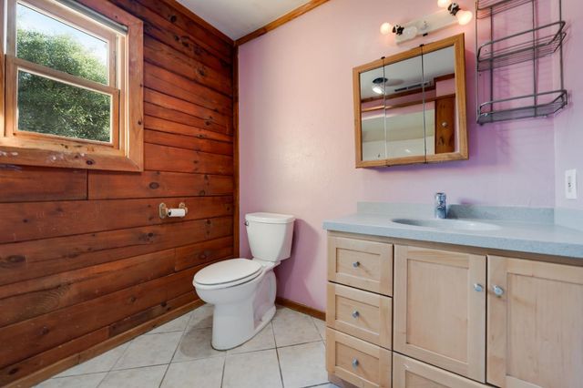 15051 Amberley Ln, Grass Valley, CA 95949