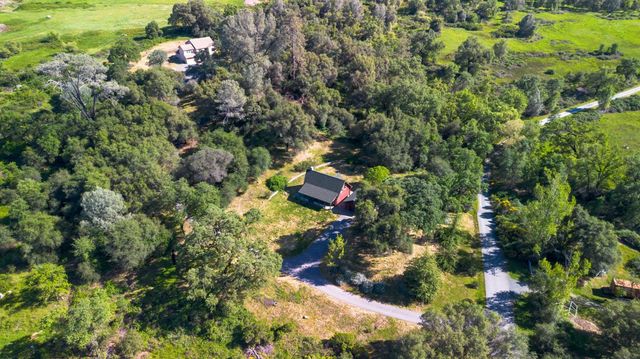 15051 Amberley Ln, Grass Valley, CA 95949
