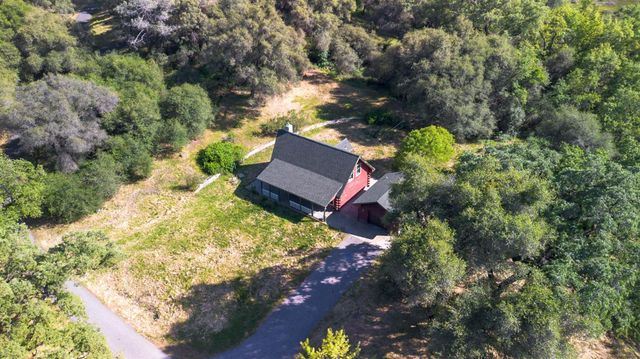 15051 Amberley Ln, Grass Valley, CA 95949