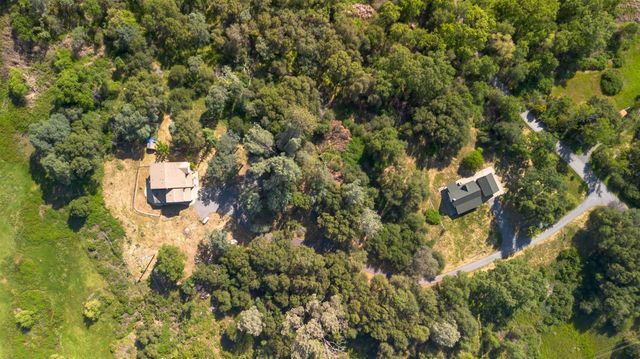 15051 Amberley Ln, Grass Valley, CA 95949