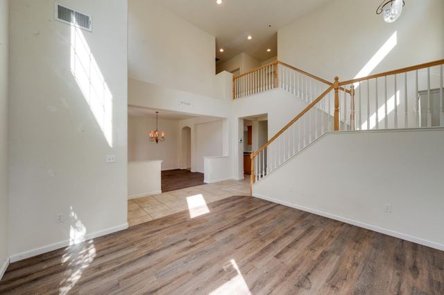 15051 Amberley Ln, Grass Valley, CA 95949