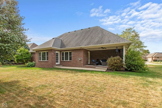 408 Wind Drift Court, Pittsboro, IN 46167