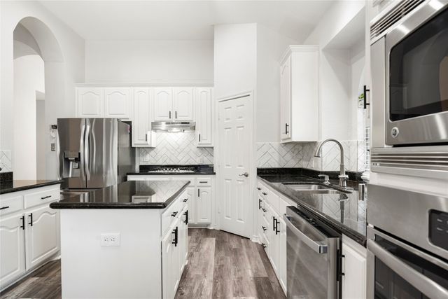 1534 Vista Ridge Drive, Forney, TX 75126