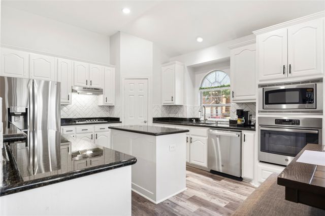 1534 Vista Ridge Drive, Forney, TX 75126