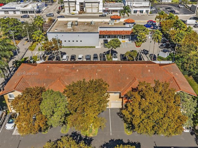 21 SE 3rd Ave, Hallandale Beach, FL 33009