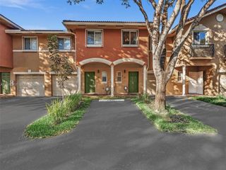 21 SE 3rd Ave, Hallandale Beach, FL 33009