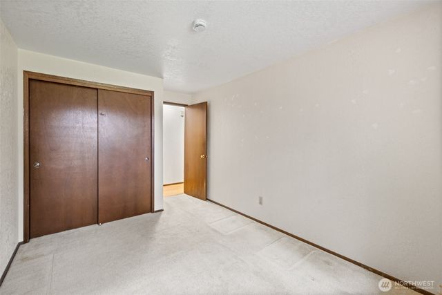 210 E Hawthorne Place, Port Angeles, WA 98362