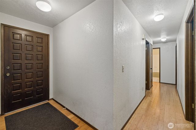 210 E Hawthorne Place, Port Angeles, WA 98362