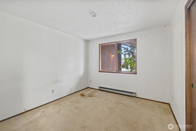 210 E Hawthorne Place, Port Angeles, WA 98362