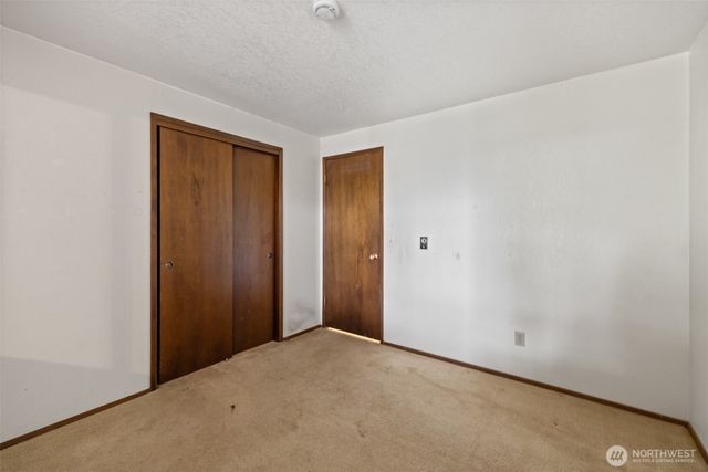 210 E Hawthorne Place, Port Angeles, WA 98362