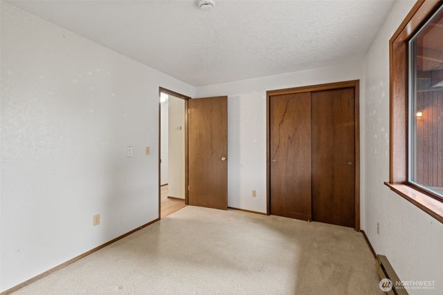 210 E Hawthorne Place, Port Angeles, WA 98362