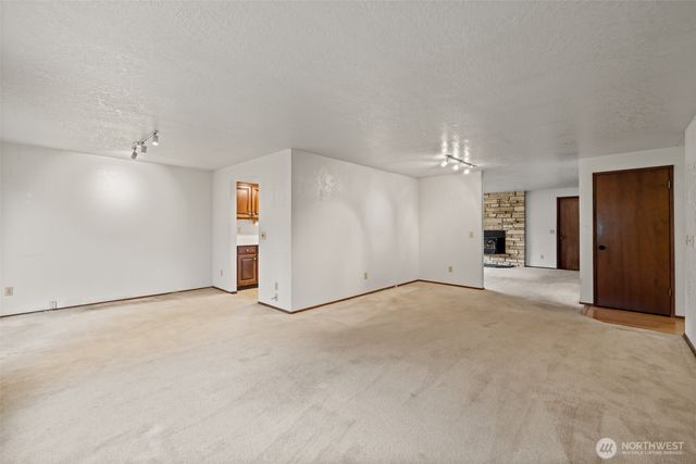 210 E Hawthorne Place, Port Angeles, WA 98362