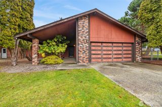 210 E Hawthorne Place, Port Angeles, WA 98362