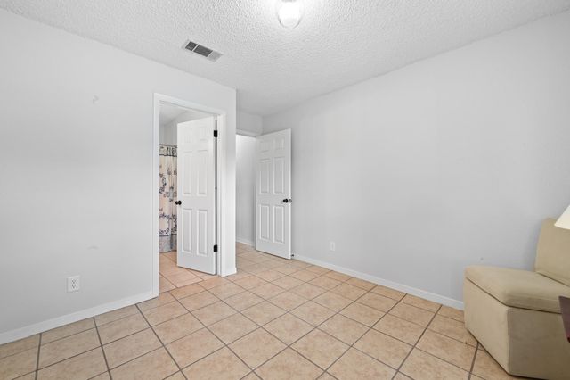 275 Mooring CIR A, Lakeway, TX 78734