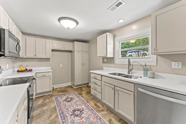 119 W Victoria Road, Spartanburg, SC 29301