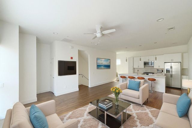 1931 N Prairie Avenue 4, Dallas, TX 75204