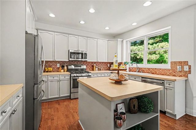 1239 Wood Iris Lane, Lawrenceville, GA 30045