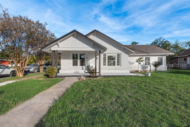 2003 Walnut Street, Greenville, TX 75401