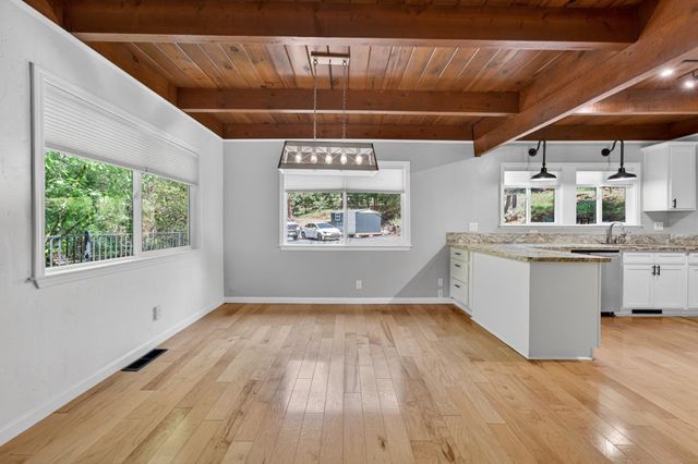 4340 Fairglade Rd, Placerville, CA 95667