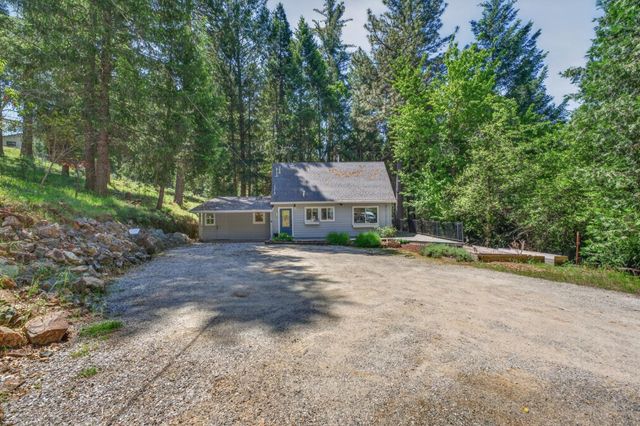 4340 Fairglade Rd, Placerville, CA 95667