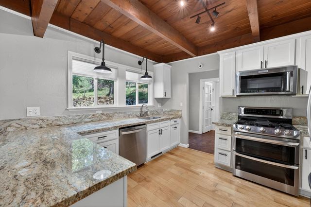 4340 Fairglade Rd, Placerville, CA 95667